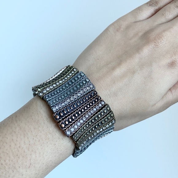 ✨2/$20 🛎 Tri-Colour Bracelet - Picture 2 of 2